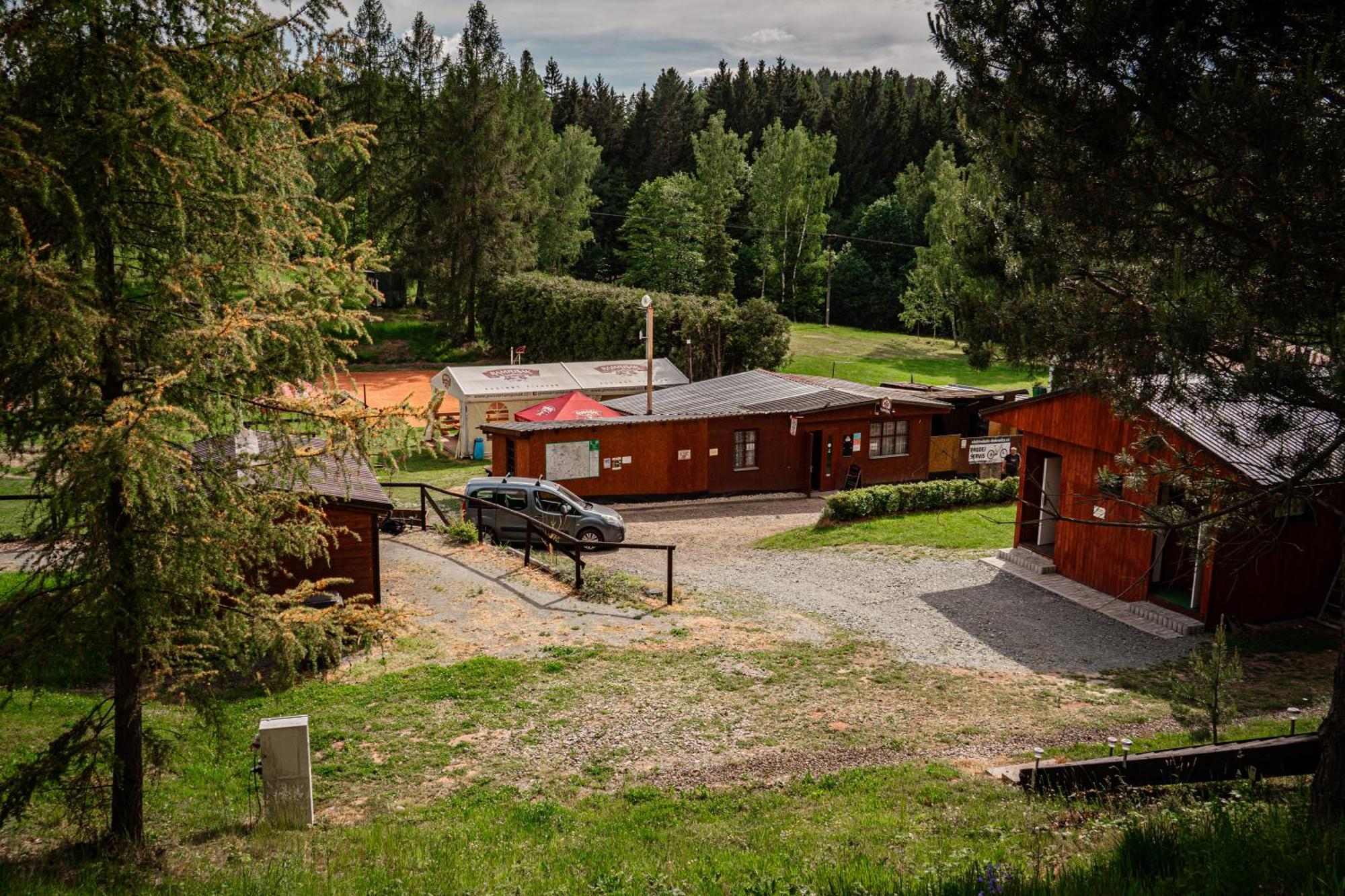 Karavan 3 V Arealu Koupaliste Bystre V Orlickych Horach Exterior photo